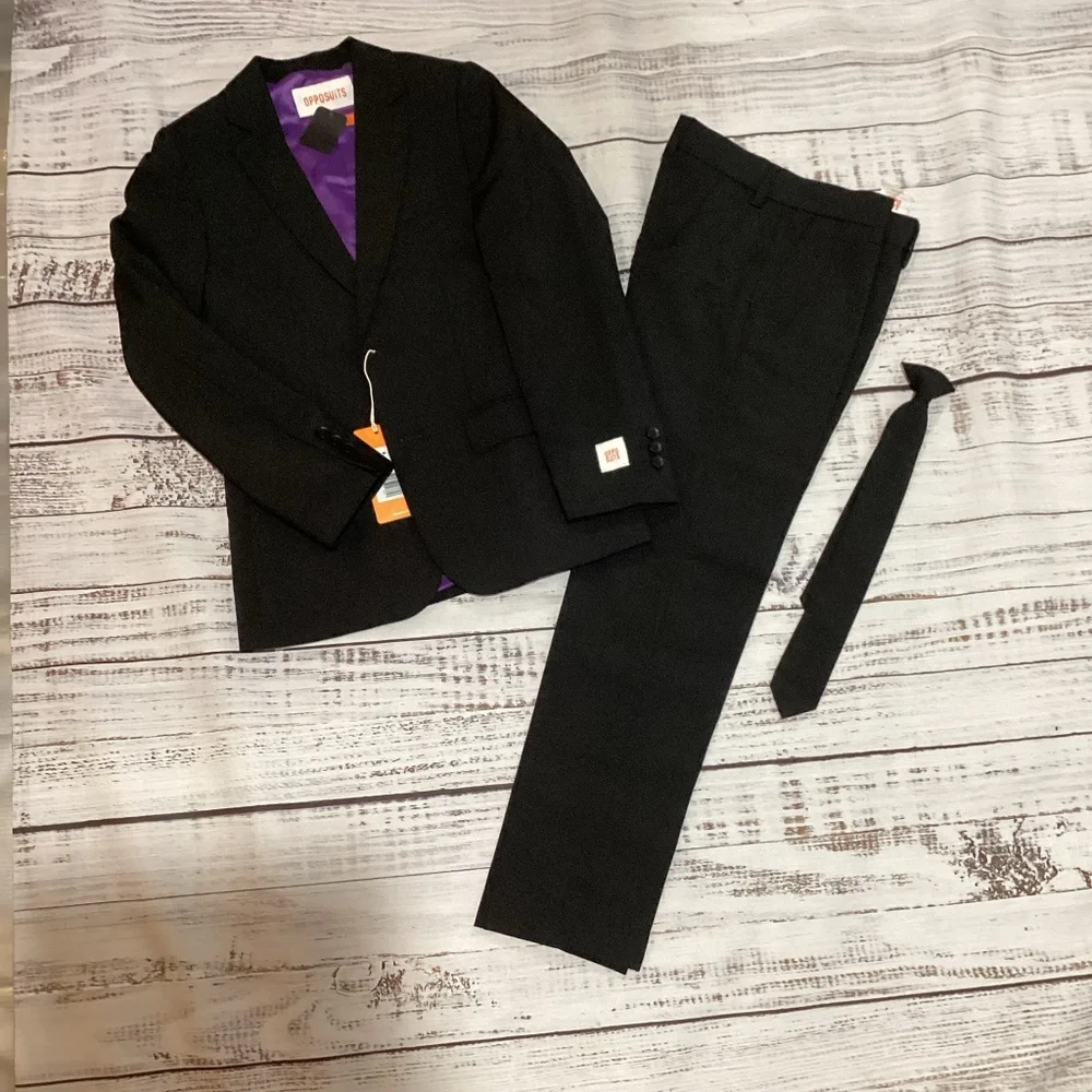 73. Black 3-Piece Suit Set with Tie Size 10 NWT
